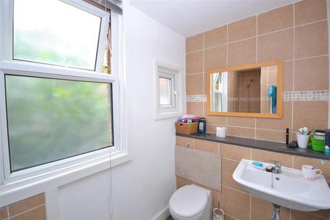 2 bedroom retirement property to rent, Fleeming Road, Walthamstow E17