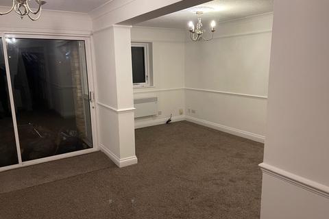 2 bedroom apartment to rent, Woodstock Crescent, Laindon, Basildon, Essex, SS15