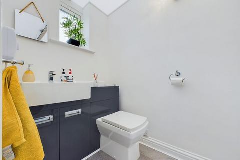 1 Starbeck Close, Whitby, YO21 1LF