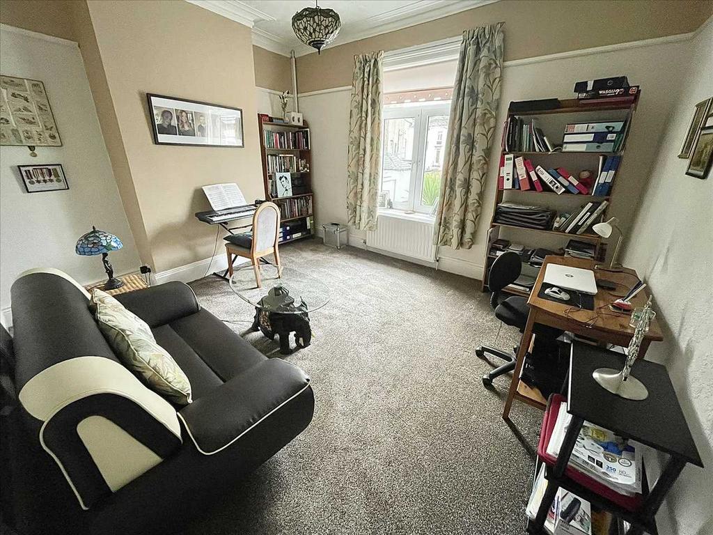 BEDROOM NO. 1 (rear)