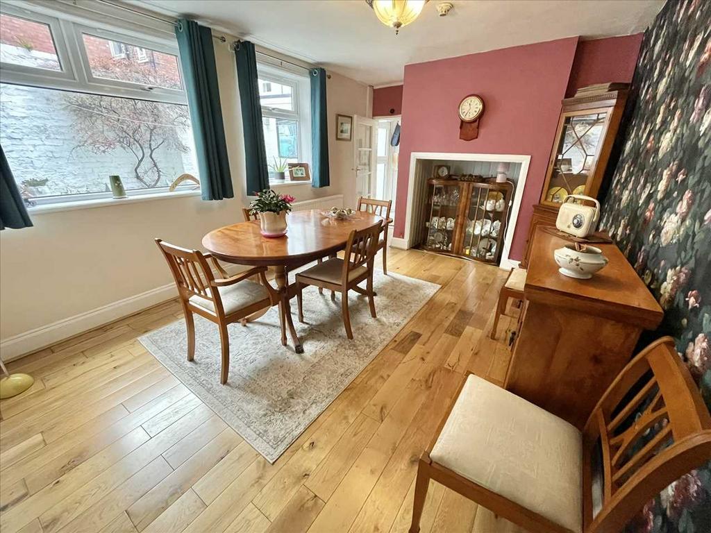 Breakfast room