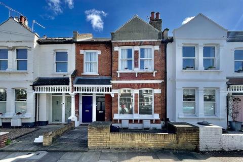 2 bedroom maisonette to rent, Astonville Street, Southfields