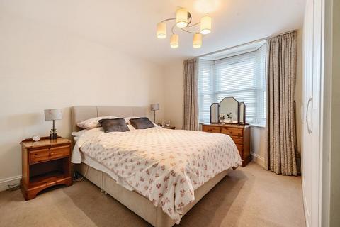 2 bedroom retirement property for sale, Thame,  Oxfordshire,  OX9