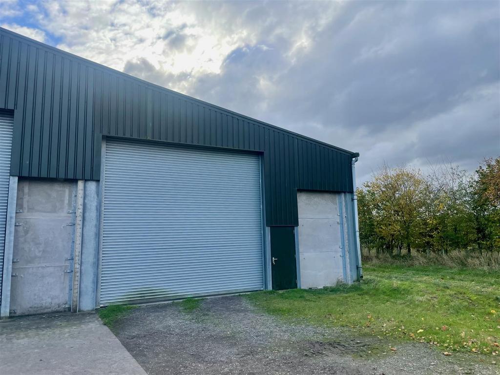 West Court Farm, Binstead Property - £1,142 pcm (£263 pw)