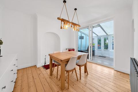 35 Woodside Avenue, Chislehurst, BR7 6BX