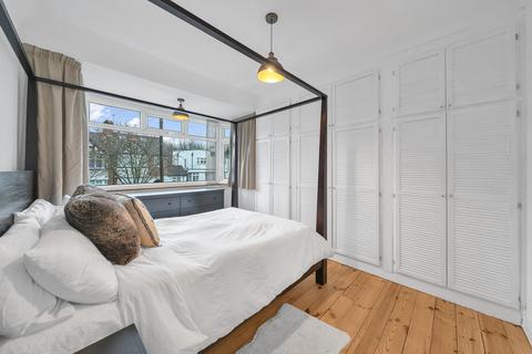 35 Woodside Avenue, Chislehurst, BR7 6BX
