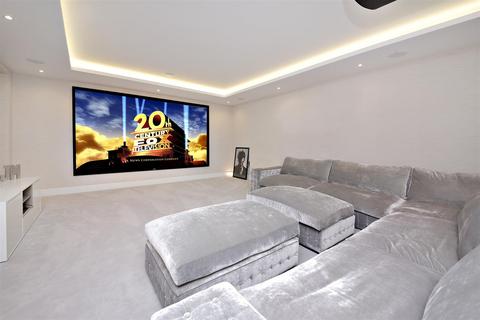 undefined, Spencer Close, Radlett