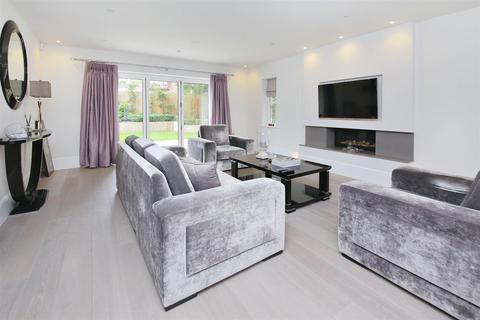 undefined, Spencer Close, Radlett