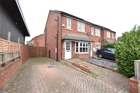 4 bedroom end of terrace house for sale, Swarcliffe Avenue, Leeds