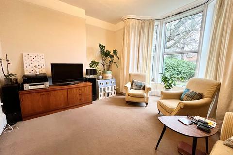 1 bedroom ground floor flat to rent, Park Road, Bingley BD16