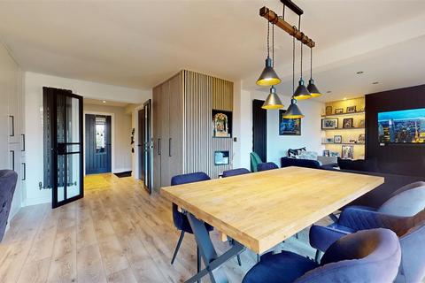 3 bedroom bungalow for sale, Mortons Fork, Blue Bridge