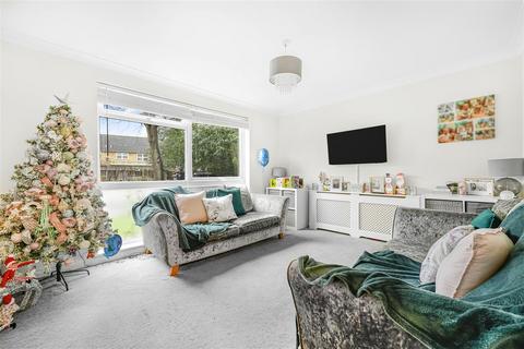 2 bedroom flat for sale, Village Road, Enfield, EN1