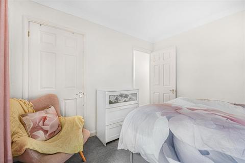 Flat 1, Eskdale Village Road, Enfield, EN1 2DG