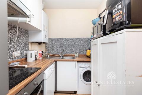 1 bedroom flat for sale, Seabourne Road, Bournemouth BH5