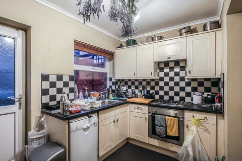 2 bedroom end of terrace house to rent, Station Street, Macclesfield SK10