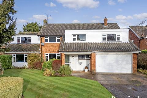 6 bedroom detached house for sale, Church Green, Roxwell, CM1