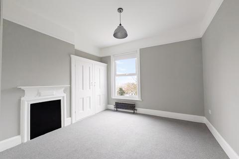 4 bedroom maisonette to rent, Arbuthnot Road, London, SE14