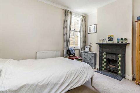 2 bedroom flat to rent, Ashleigh Road, London SW14