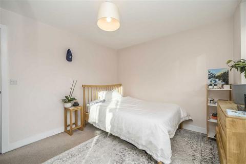 2 bedroom flat for sale, Leonard Street, London EC2A