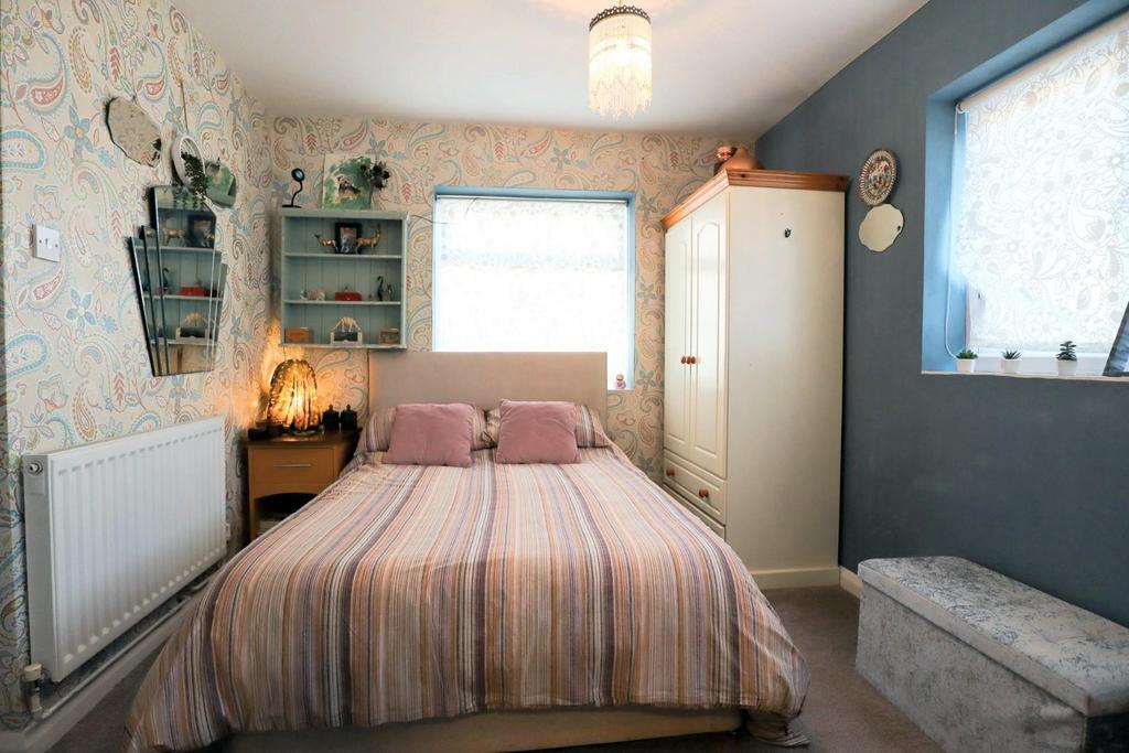 Bedroom 4.jpg