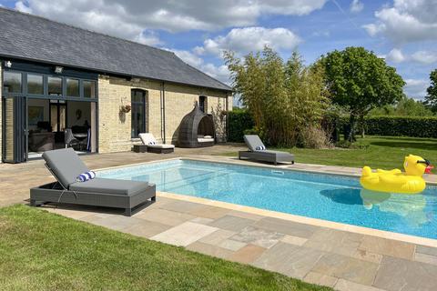 undefined, Royston SG8