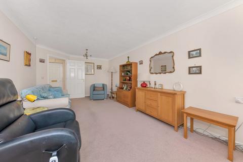 1 bedroom retirement property for sale, Fish Hill, Royston SG8