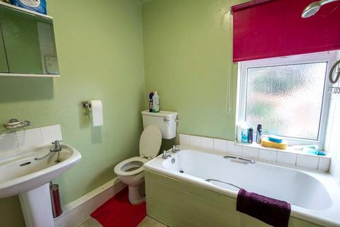 3 bedroom terraced house for sale, Newhaven Terrace, Grimsby, DN31