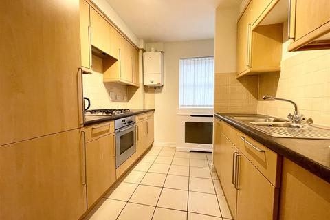 2 bedroom flat to rent, Marshall Square, Southampton SO15