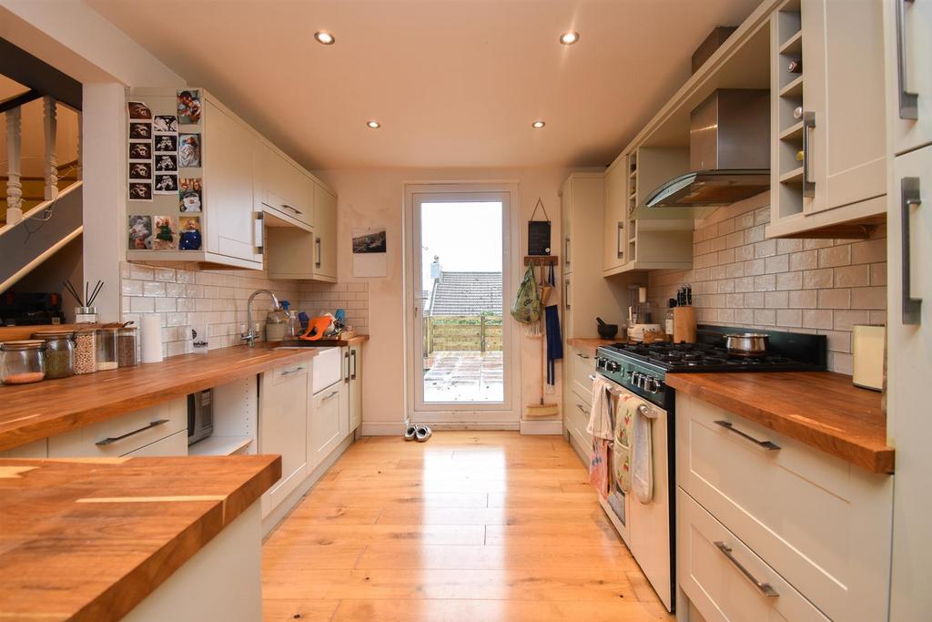 Open plan kitchen/diner