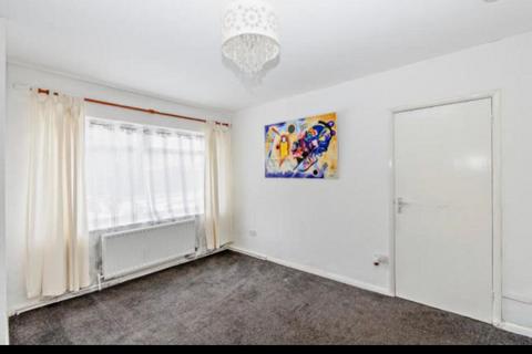 1 bedroom flat to rent, Masefield Lane, Hayes UB4