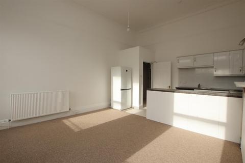 3 bedroom flat to rent, 9 Portland Place, Bath BA1