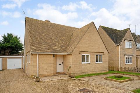 3 bedroom bungalow for sale, Roman Way, Bourton-On-The-Water, Gloucestershire, GL54