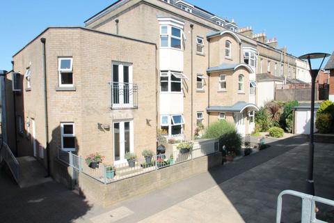 1 bedroom apartment to rent, Cross Street, Ryde