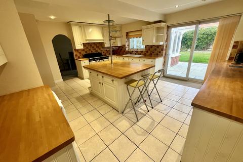 4 bedroom detached house for sale, Princes Way, Fleetwood FY7