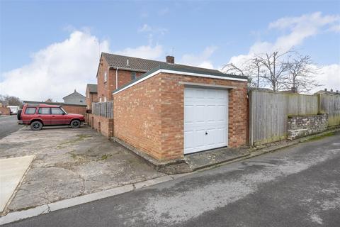 12 Cedar Grove, Trowbridge, BA14 0HS