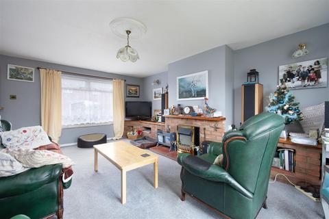 12 Cedar Grove, Trowbridge, BA14 0HS
