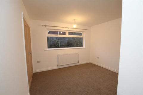 2 bedroom detached bungalow to rent, The Meadow, Caistor LN7