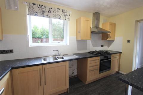 3 bedroom semi-detached house to rent, Bamburgh Place, Darlington