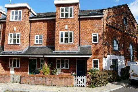 3 bedroom terraced house to rent, The Old Foundry, Abingdon