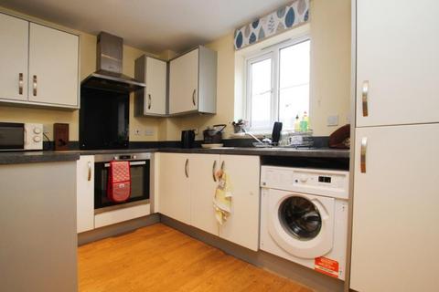 2 bedroom flat to rent, Wordsworth Road, Bristol BS7