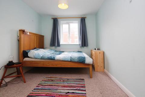 2 bedroom flat to rent, Wordsworth Road, Bristol BS7