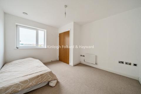 2 bedroom apartment to rent, Cowdrey Mews London SE6