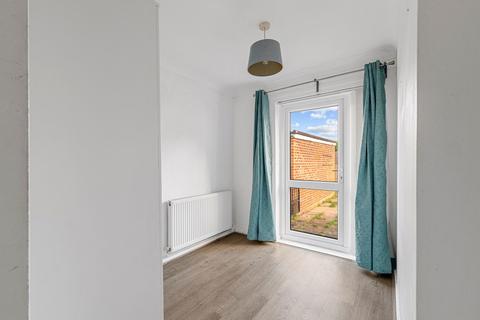 4 Kittiwake Close, South Croydon, CR2 8SQ