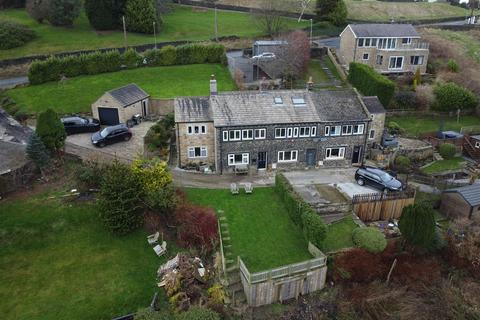 3 bedroom end of terrace house for sale, Upper Pike Law, Huddersfield HD7