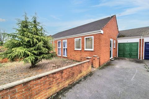 2 bedroom semi-detached bungalow for sale, Mayfield Gardens, Jarrow, Tyne and Wear, NE32 5LF