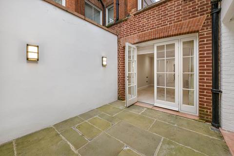 2 bedroom flat to rent, Sloane Gardens, Chelsea SW1W