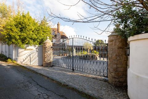 6 bedroom country house for sale, Village De Putron, St. Peter Port, Guernsey