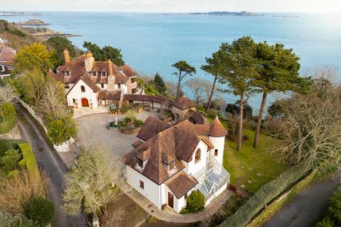 6 bedroom country house for sale, Village De Putron, St. Peter Port, Guernsey