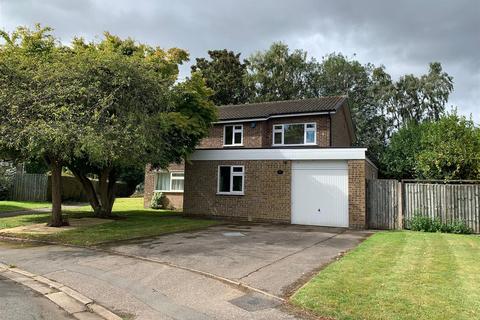 4 bedroom detached house to rent, Critchley Drive, Dunchurch