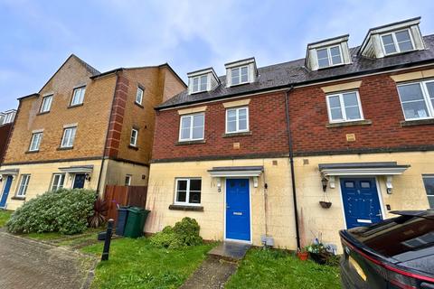 4 bedroom terraced house to rent, Intelligence Walk, Ashford, Kent, TN23